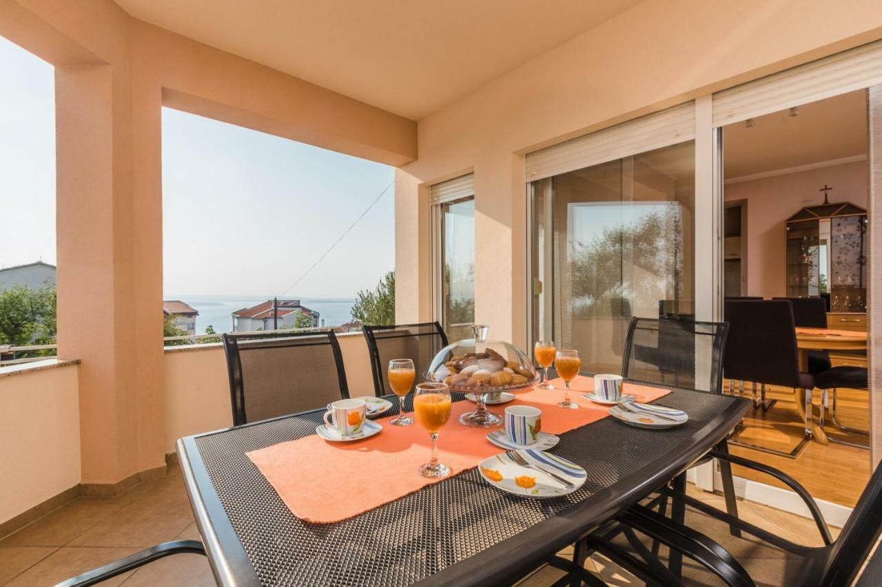 Apartman Klara Crikvenica Eksteriør billede